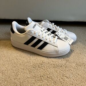 NWT adidas grand court 2.0